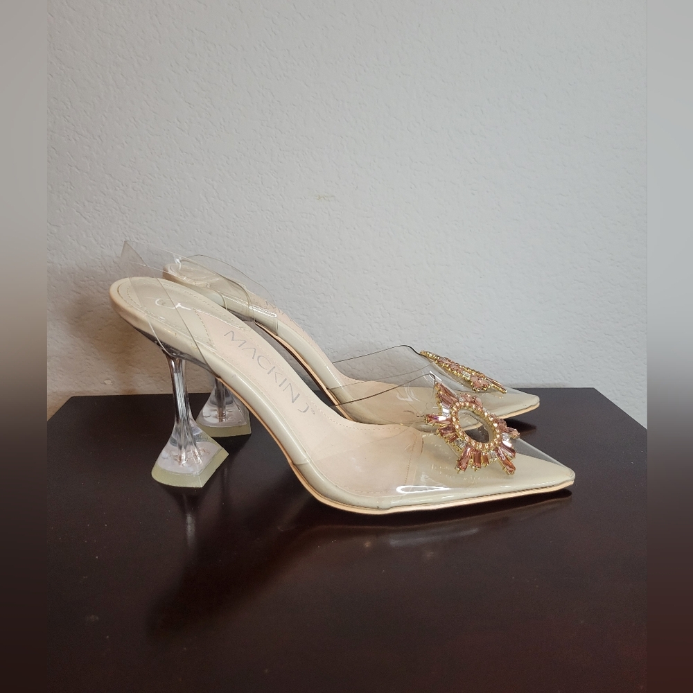 Elegant Cream and Gold Heels with Butterfly Detail